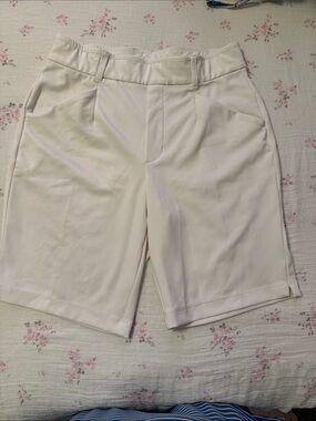 Nike Cream Bermuda Shorts with Belt Loops